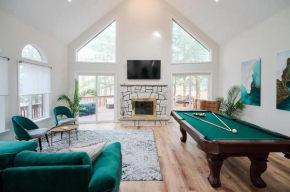 Luxury Family Escape HotTub Sauna Billiard Pool home